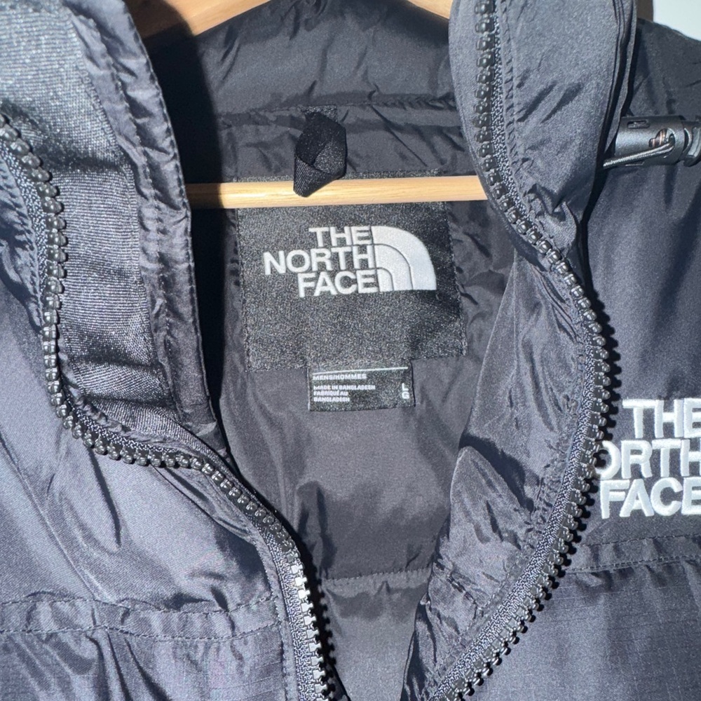 NWT North Face Retro Nuptse Jacket with Packable Hood (rolled under collar) - Picture 3 of 7